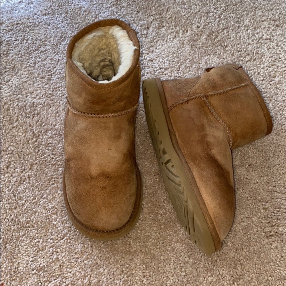 Ugg mini classic used tan